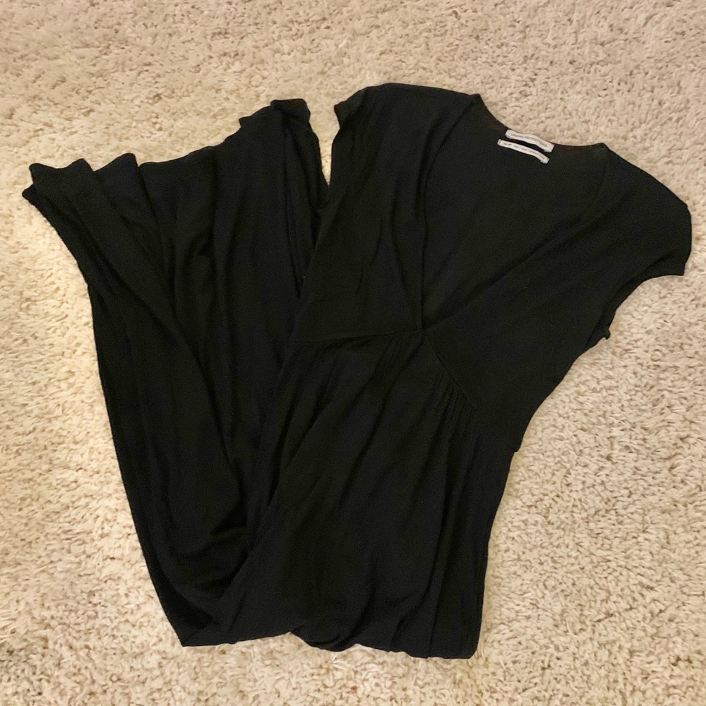NWOT UO Black Dallas V-Neck Midi Dress